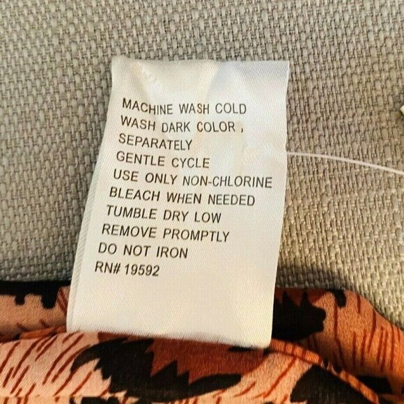 CASTAWAY Women Short Batwing Sleeve Pull Over Animal Print Shirt Size 14/XL-NWT - Picture 11 of 11